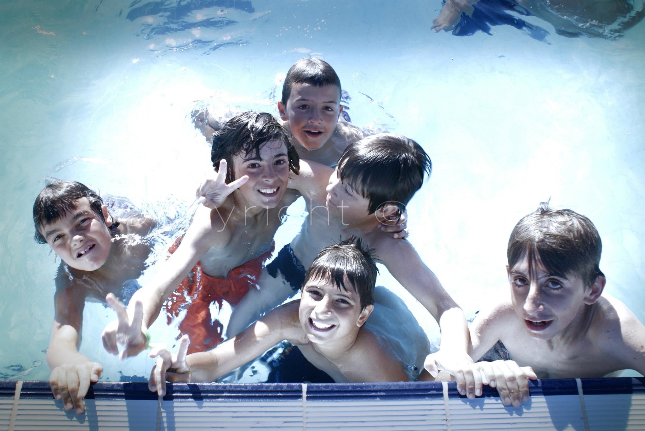 614774_206686746125815_1420708728_o